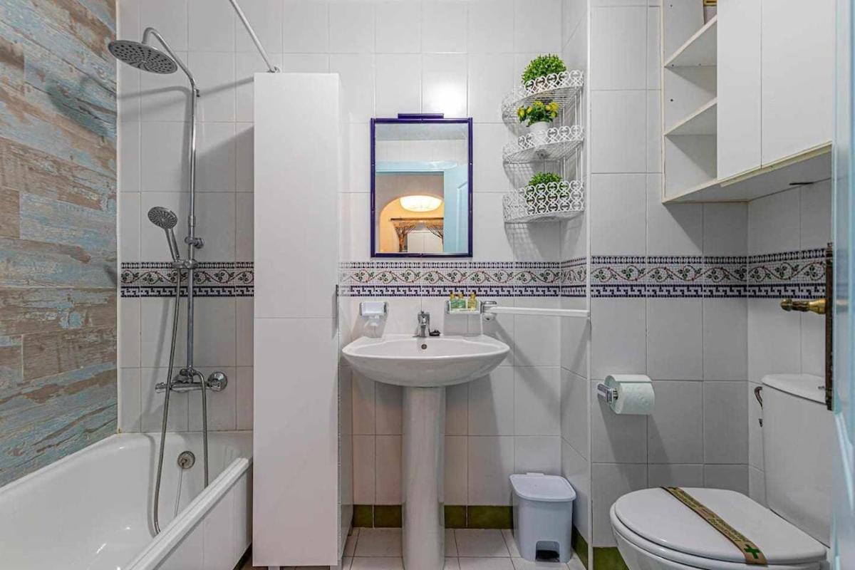 797 Holiday Rentals - Luminoso Piso Para 4 En Arroyo De La Miel Bagian luar foto